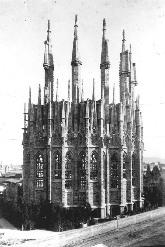 1893_Sagrada Família_1.jpg