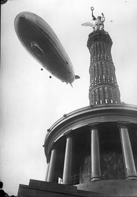 Berlin,__Graf_Zeppelin.jpg