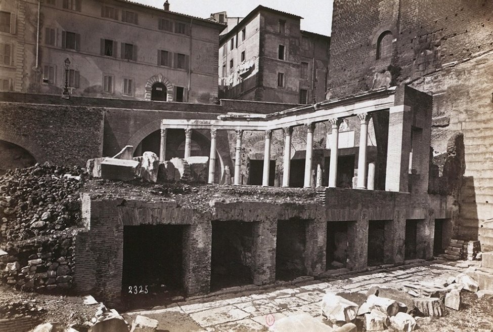 Excavation_Rome_3.jpg