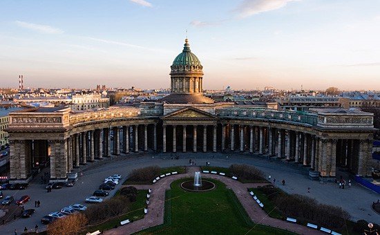 kazan-cathedral-fountain_1.jpg