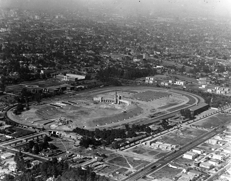 Los_Angeles_Memorial_Coliseum.jpg