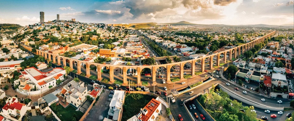 mexico-feature-queretaro-aqueduct.jpg