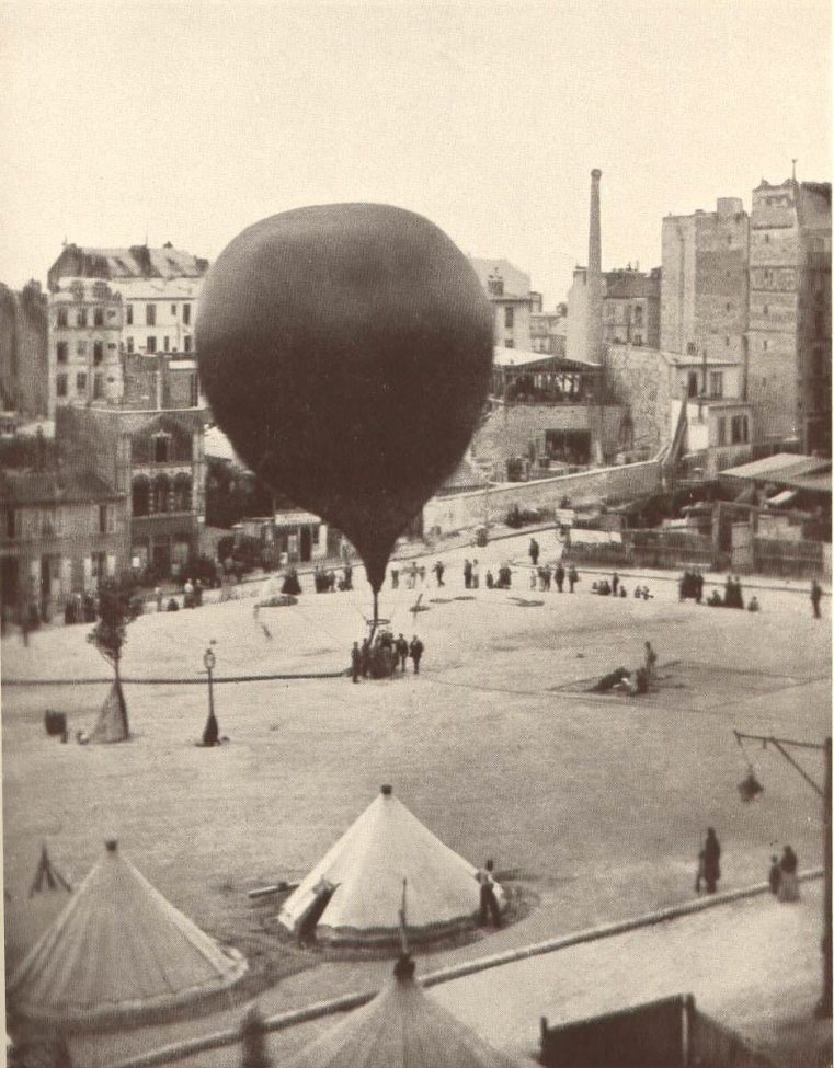 Siege_of_Paris_1870_Balloon.jpg