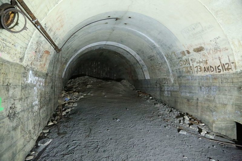 sydney_tunnels_2.jpg