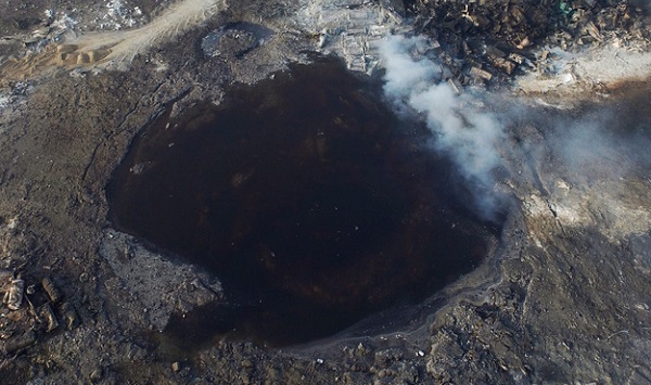tianjin-explosion-crater-small.jpg