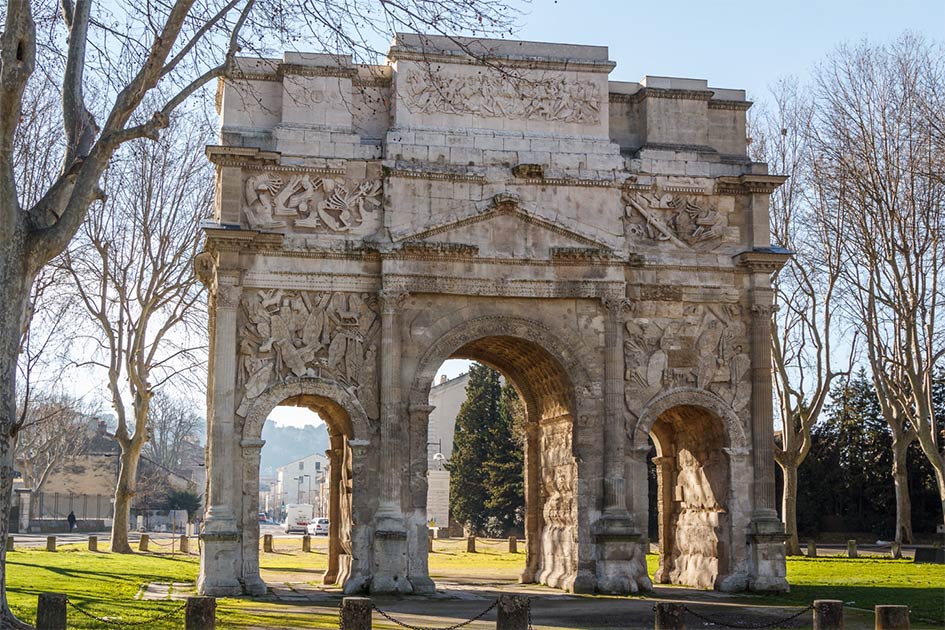 Triumphal-Arch-of-Orange.jpg