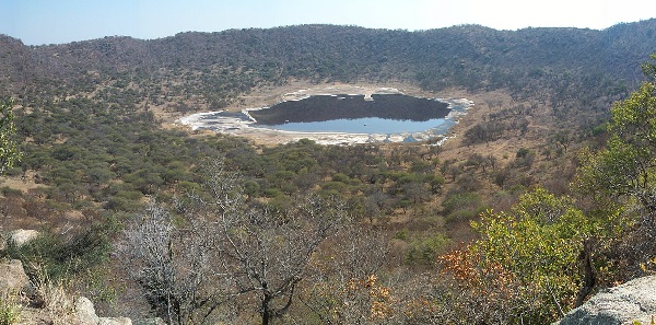 Tswaing_crater.jpg