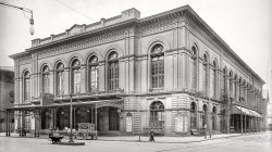 Philadelphia, 1905. American Academy of Music.