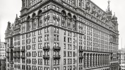 New York circa 1910. Waldorf-Astoria Hotel, Fifth Avenue and West 34th Street.